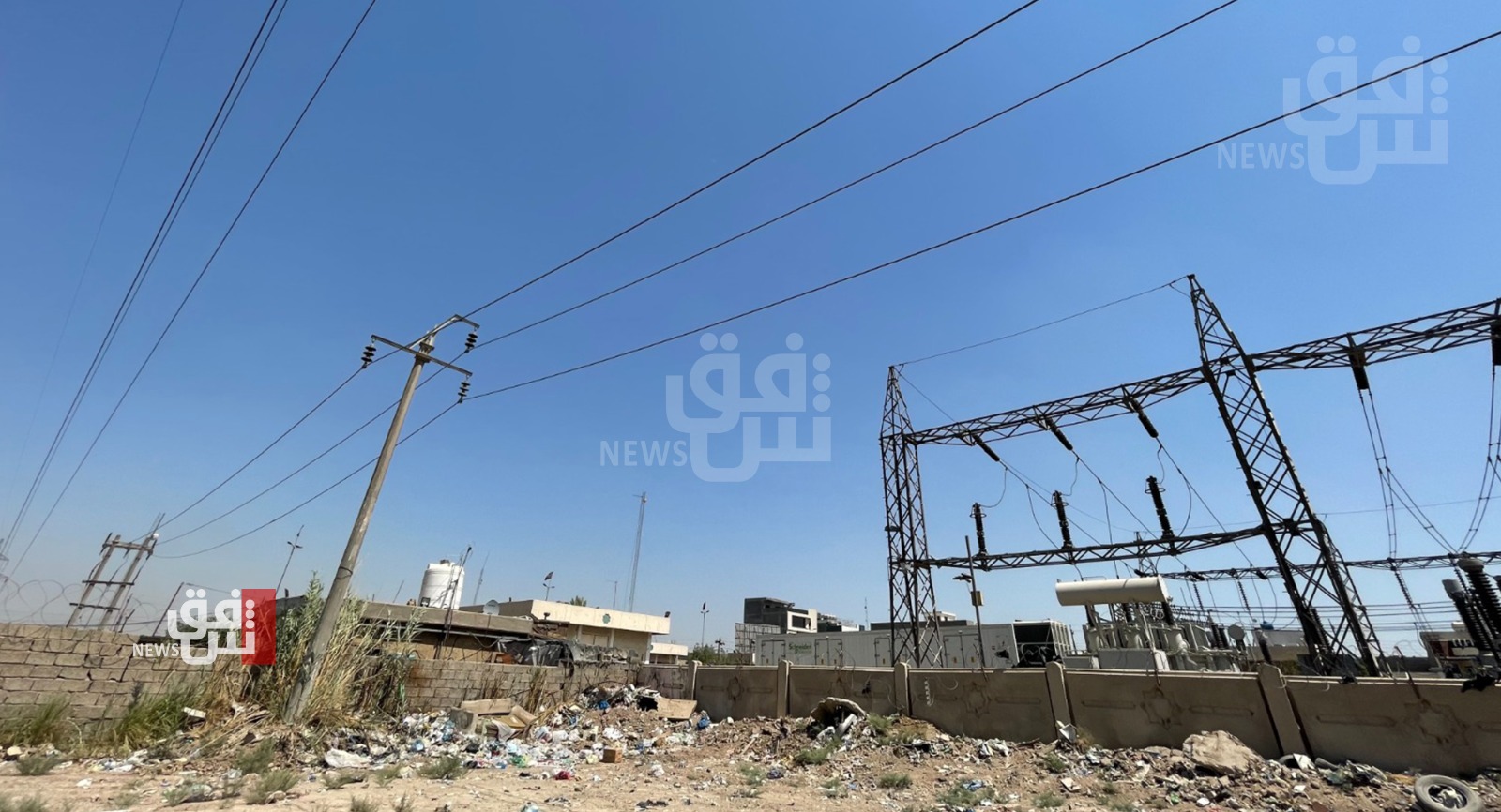 توقف خطوط كهرباء ايرانية تمدُّ محافظة عراقية بالطاقة