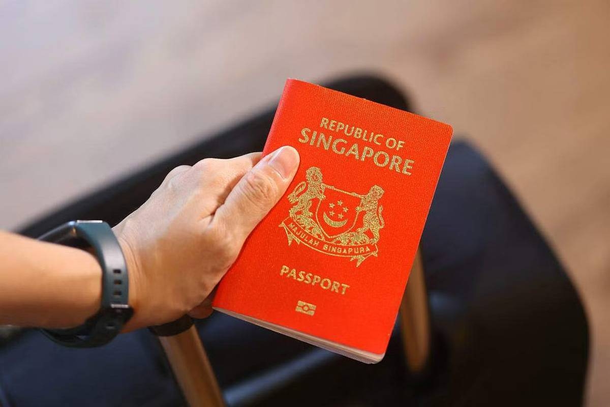 سنغافورة تتصدر قائمة أقوى جوازات السفر في العالم