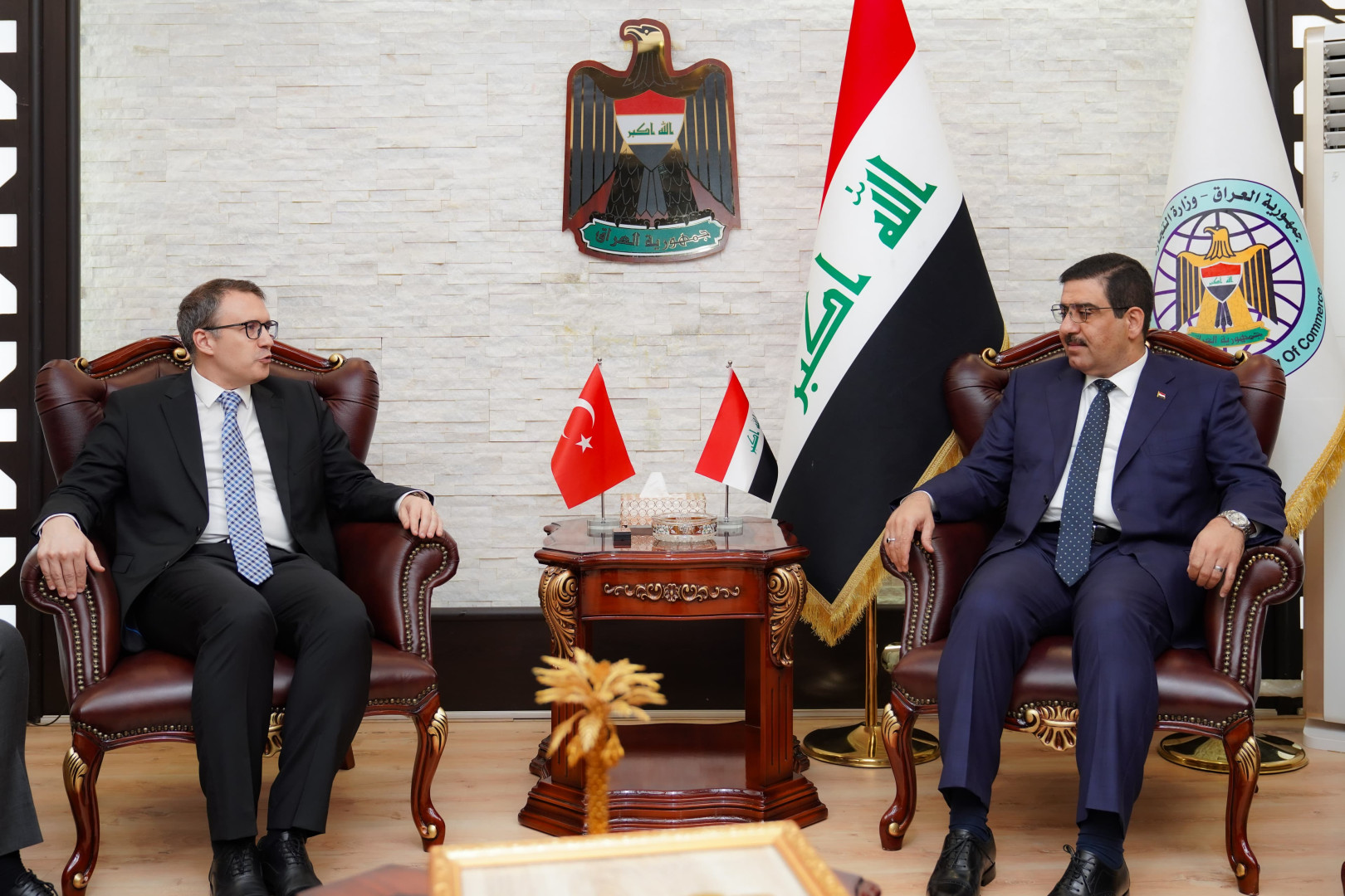 وزير يدعو لإقامة مراكز للوكلات التجارية التركية داخل العراق