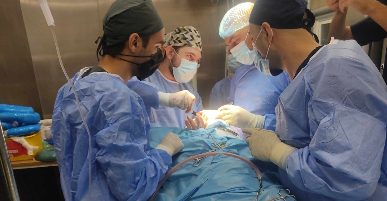 لأول مرة في نينوى .. فريق طبي ينجح بعملية ازالة تقلصات الرقبة
