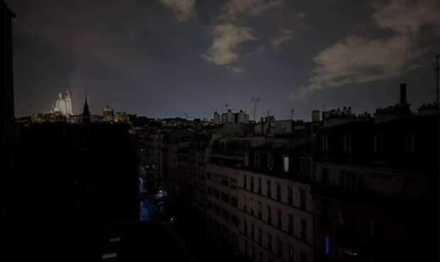 باريس تغرق في الظلام.. انقطاع كامل للكهرباء تزامناً مع الأولمبياد