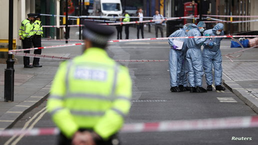 مقتل طفلين وإصابة 11 بعملية طعن في بريطانيا