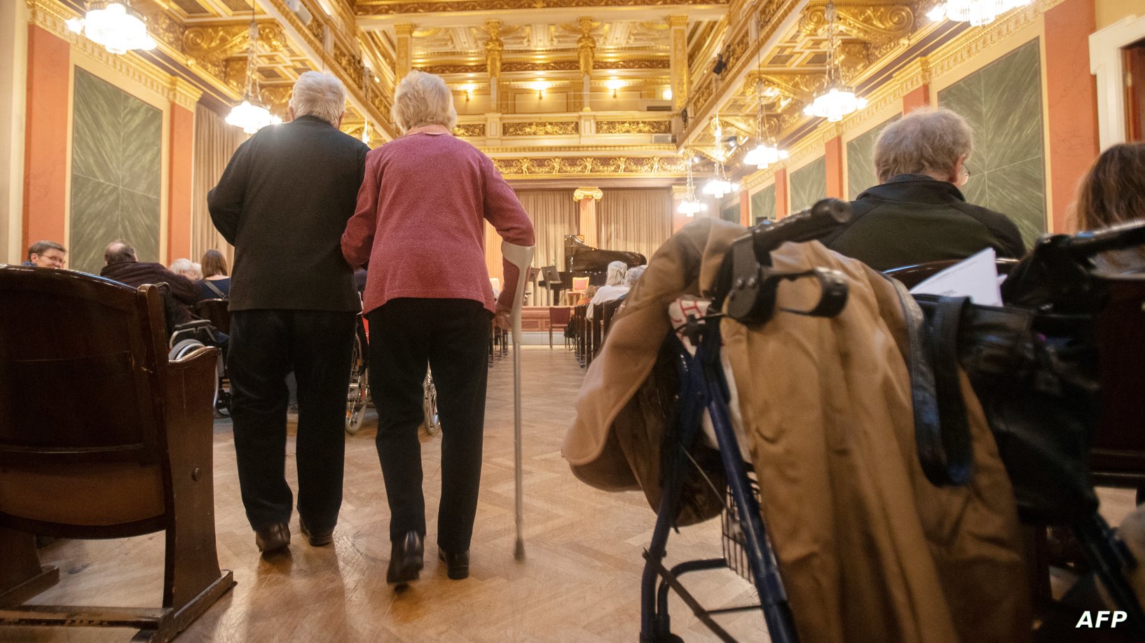 دراسة: الأمراض "المنقولة جنسياً" تزداد بين كبار السن