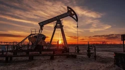 Oil prices rise as US inventory drops and war concerns in the Middle East escalate
