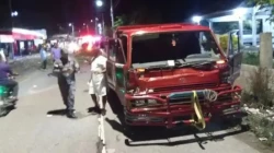 ماشینیگ بارهەڵگر چوودە ناو باریگ لە دۆمینیکان و چەن کەسیگ کوشێد