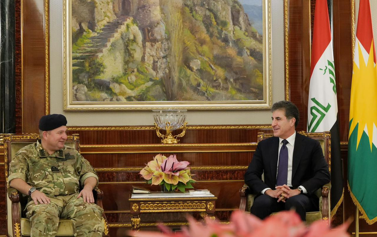 Kurdistan President and British advisor discuss ISIS threat and Peshmerga-Iraqi army cooperation