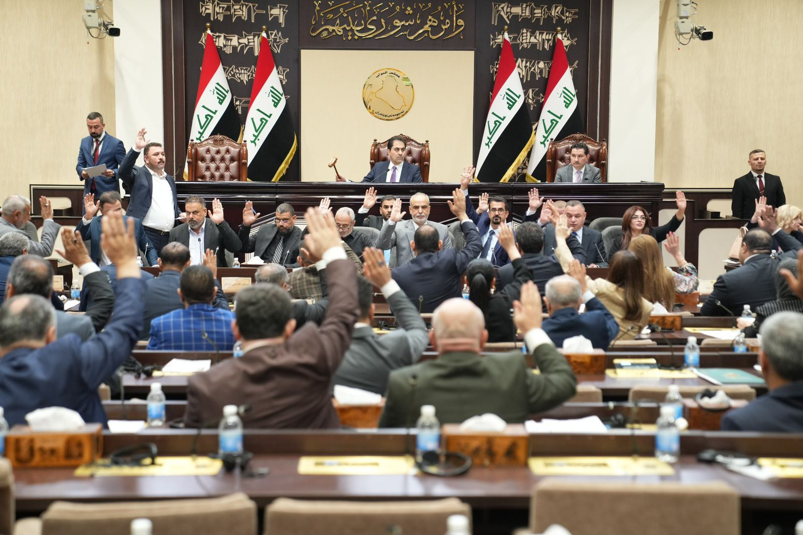 قانون مؤسسة الشهداء يثير مشادات حادة ويوقف جلسة البرلمان العراقي