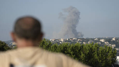 Israeli airstrikes near border crossings with Syria in Northern Bekaa