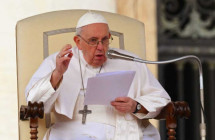 Pope Francis renews call for ceasefire, urges respect for UN peacekeepers