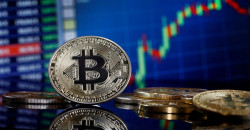 البيتكوين يتجاوز 72 ألف دولار للمرة الأولى منذ نيسان