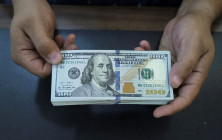 Dollar prices stabilize in Baghdad and Erbil