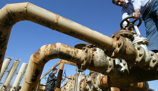 Basrah crudes drop, contrasting global oil prices