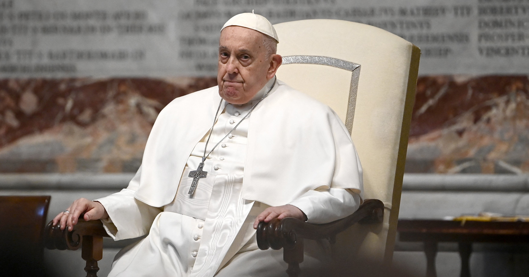 Pope Francis urges Syrian opposition to promote unity and stability in power transition