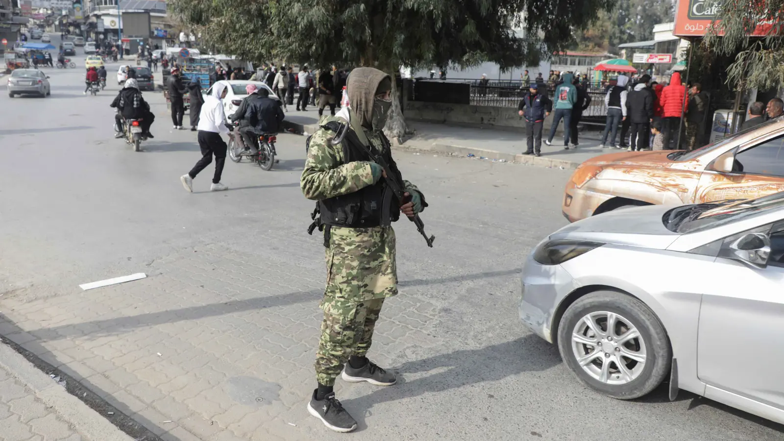 مسلحون مجهولون يغتالون 3 قضاة في ريف حماة الغربي