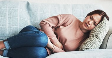 "نورو".. فيروس جديد ينتشر عبر الملابس أعراضه الإسهال والقيء