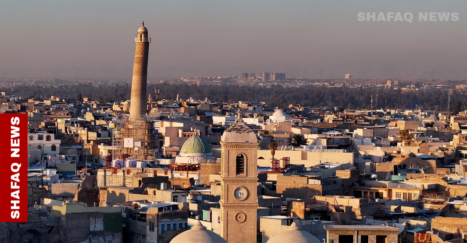 قبل الإعلان الرسمي.. منارة الحدباء تطل بجمالها على الموصل معلنة خلودها (صور)