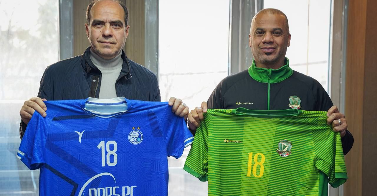 الشرطة العراقي يواجه الاستقلال الايراني بالزي الأخضر