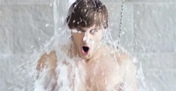 دراسة علمية: الاستحمام بـ"الماء المثلج" يقلل التوتر
