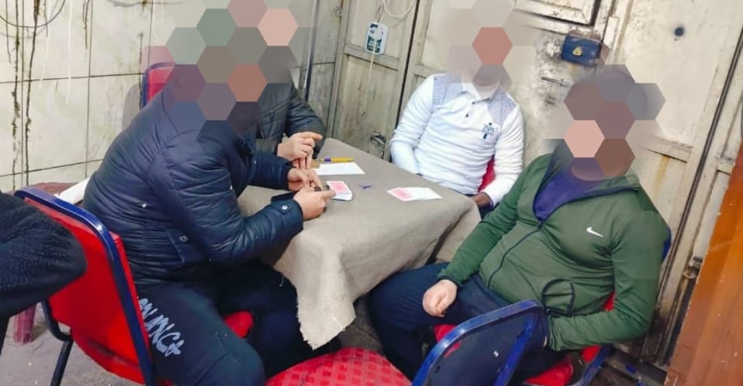 بەغداد.. هەڵکوتان وەبان هۆل "المیمو" کە شوین قومارە و دەسگیرکردن لەناوی (وینە)