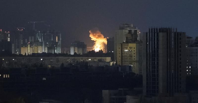 تەقینەوەیل گەپیگ لە کیێڤ لەئەنجام پەلامارە تونەیل روسیا