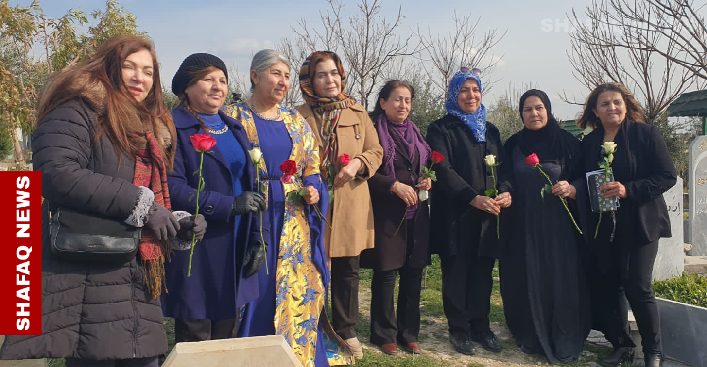 ژنەیل کوردستان دەسکەن وە چالاکییەیل "8 مارس" وە سەردان قەور ژنە نەناسیاگەیل (وینە)