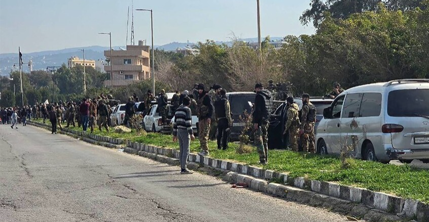 الصالح نيوز : 
                        الصليب الأحمر الدولي يطالب بتوفير الوصول الآمن إلى الساحل السوري
                    