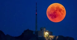 "القمر الدموي".. ظاهرة فلكية نادرة في منتصف شهر رمضان