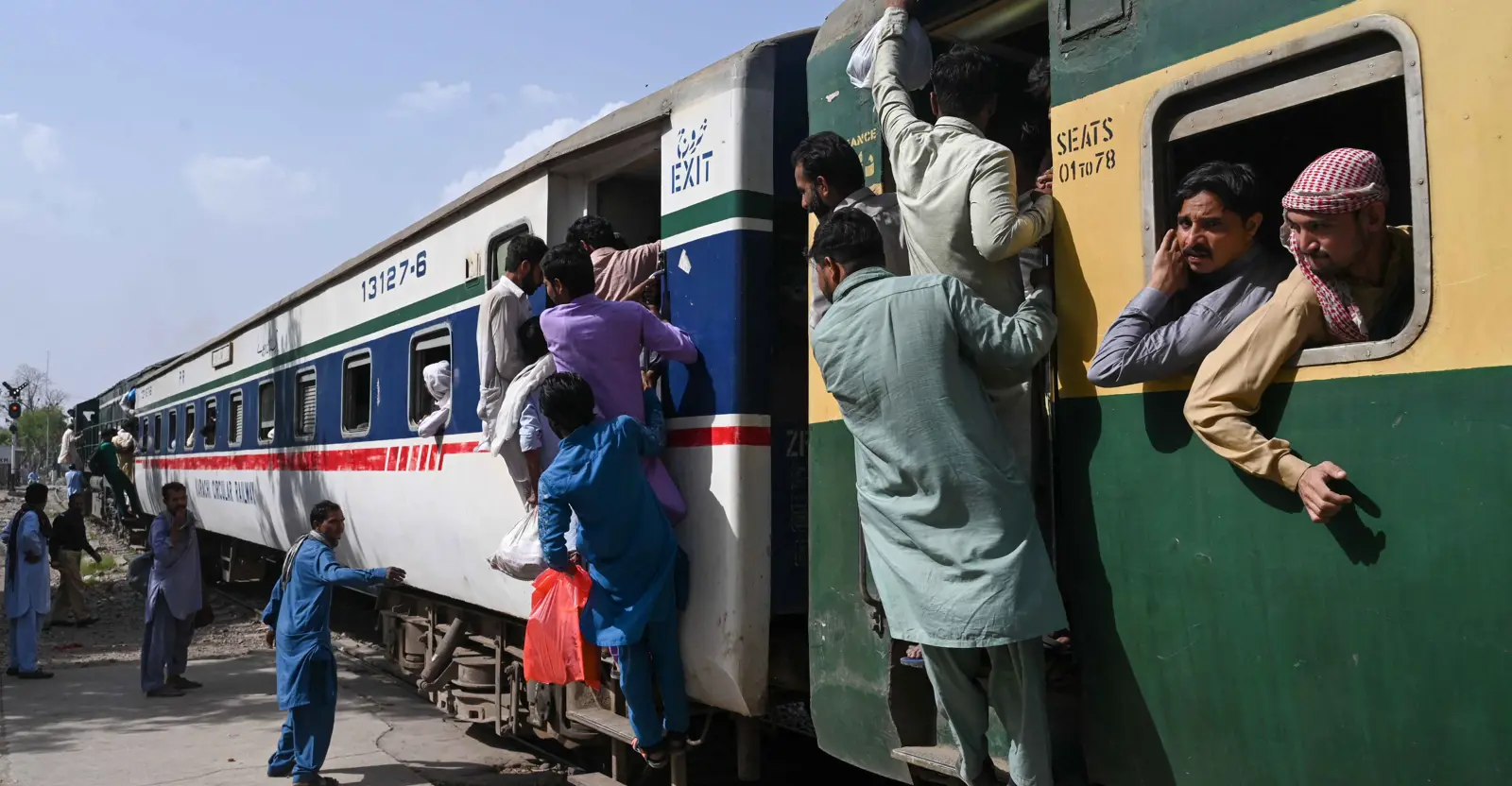 155 passengers rescued in Balochistan Train after attack - Shafaq News