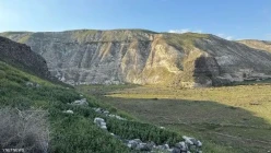 Passover holiday: Israel turns Syrian territory into tourist attraction