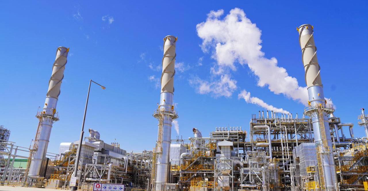 النزاهة تضبط مادة منتهية الصلاحية تستخدم في مصفاة كربلاء النفطية