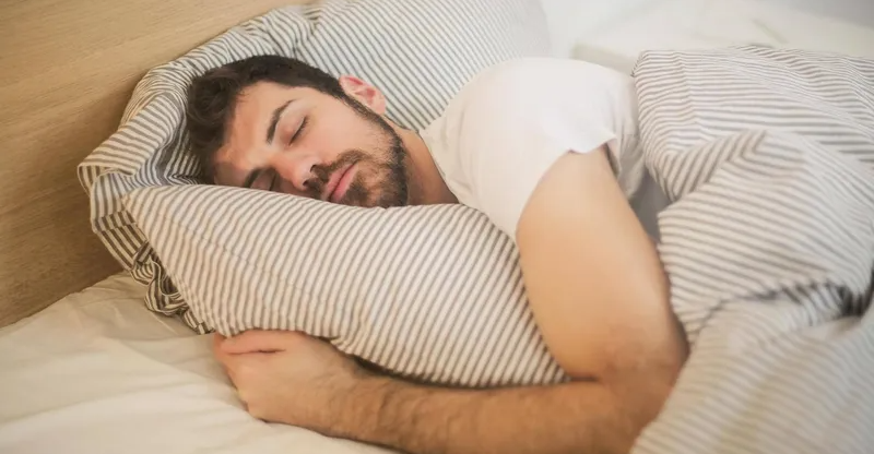 تقنية ذهنية بسيطة تخلصك من الأرق في دقائق: تعرف على "الخلط المعرفي"