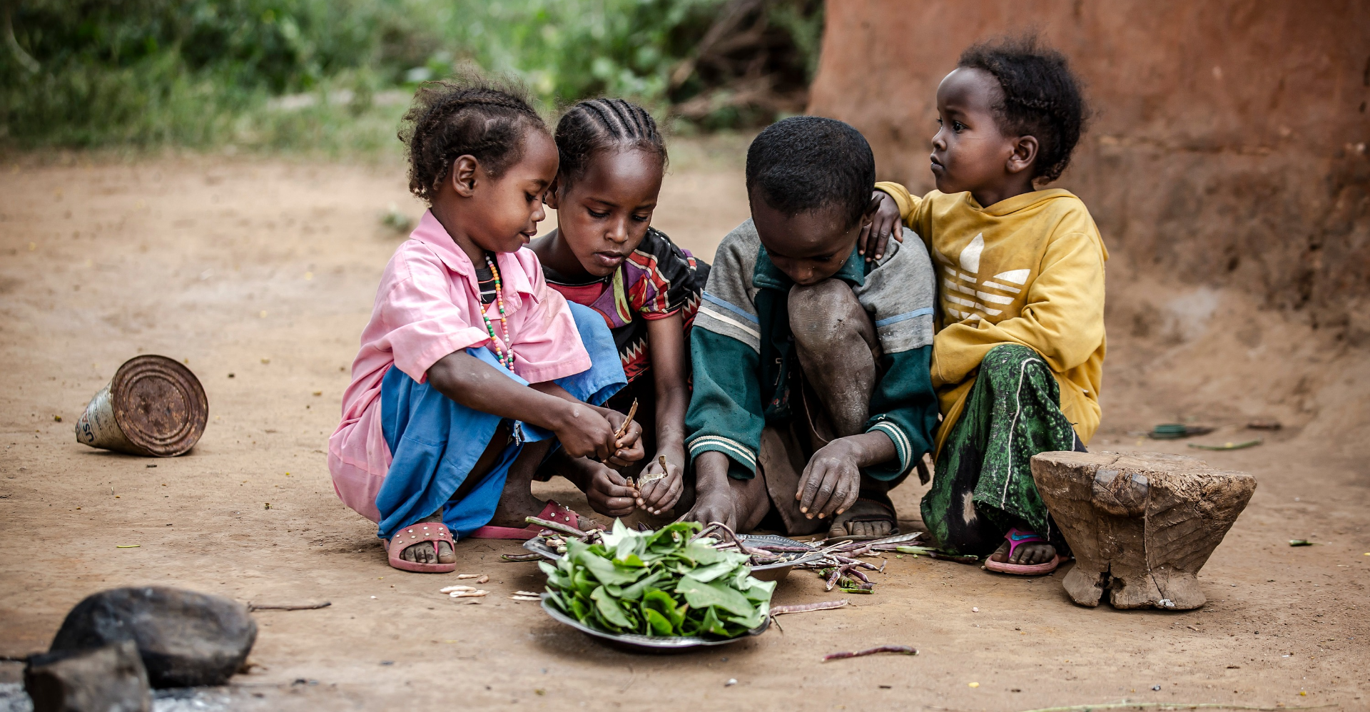 تحذيرات من "كارثة".. وقف المساعدات الأمريكية يهدد حياة ملايين الأطفال