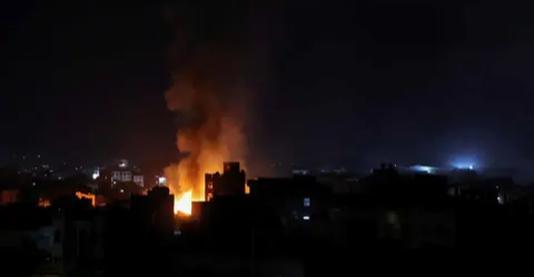 المقاتلات الأمريكية تستهدف مواقع جديدة للحوثيين في صنعاء