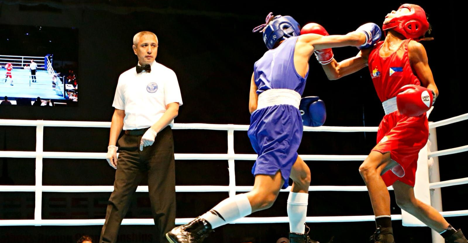 ملاكم عراقي يبلغ النزال النهائي لبطولة آسيا