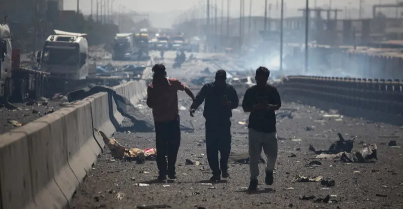 إيران تعلن الحداد العام غداً على أرواح ضحايا انفجار ميناء رجائي