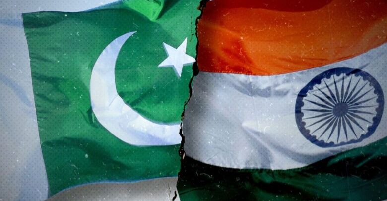 باكستان تهدد الهند بضربة نووية: "إن قطعتم مياهنا سنقطع أنفاسكم"