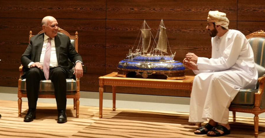 فؤاد حسين يصل عُمان لتبادل وجهات النظر بشأن "التحديات الراهنة"