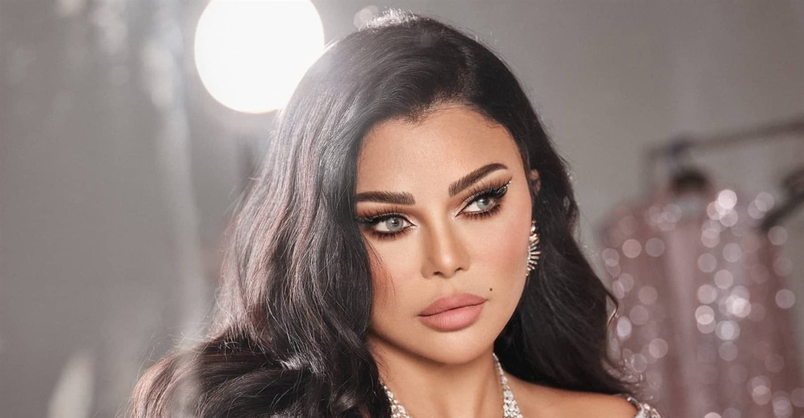 تحية "خاصة" من هيفاء وهبي بمناسبة عيد العمال