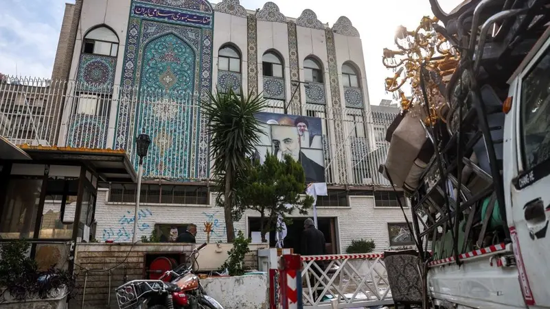 "سقوط الأسد" يحبط خطة إيرانية لتوسيع النفوذ الاقتصادي والسياسي والثقافي في سوريا