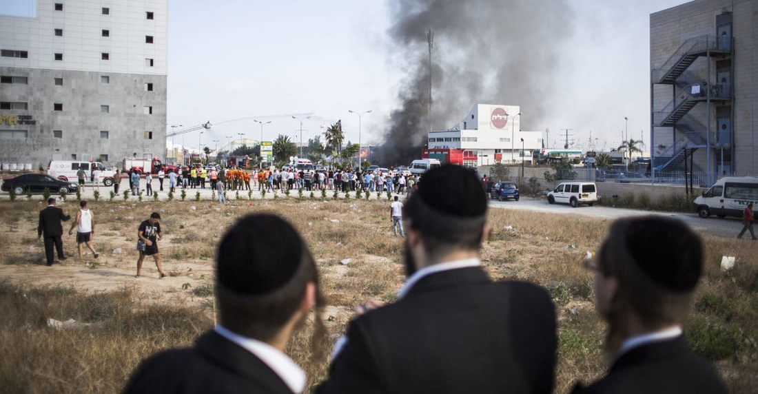 تل ابيب.. صاروخ حوثي يتسبب بـ"هجرة جماعية" لشركات الطيران العالمية