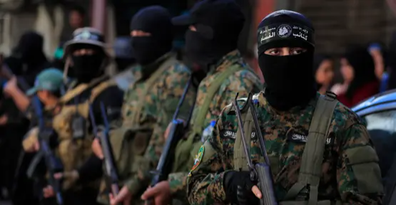 لأول مرة.. حماس تسلم مشتبها بإطلاقه صواريخ ضد إسرائيل للبنان