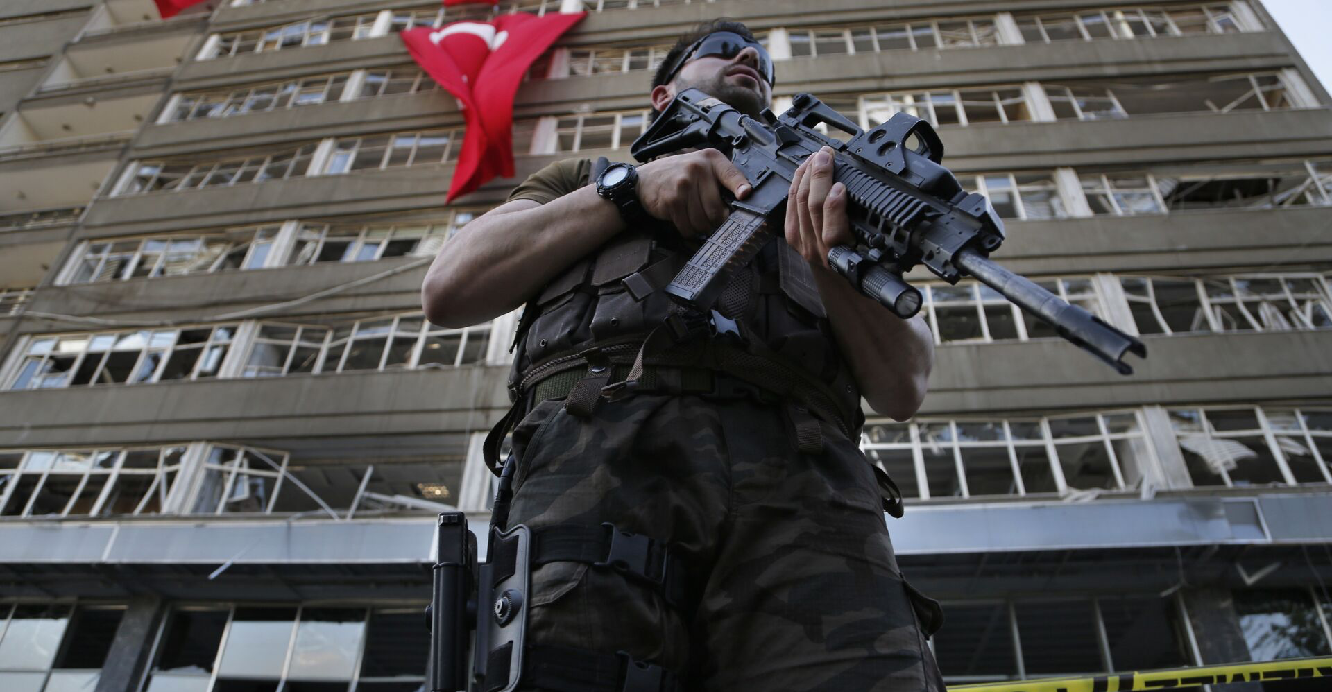 تركيا.. إحباط مخطط لإرسال "بيجر" مفخخ إلى لبنان