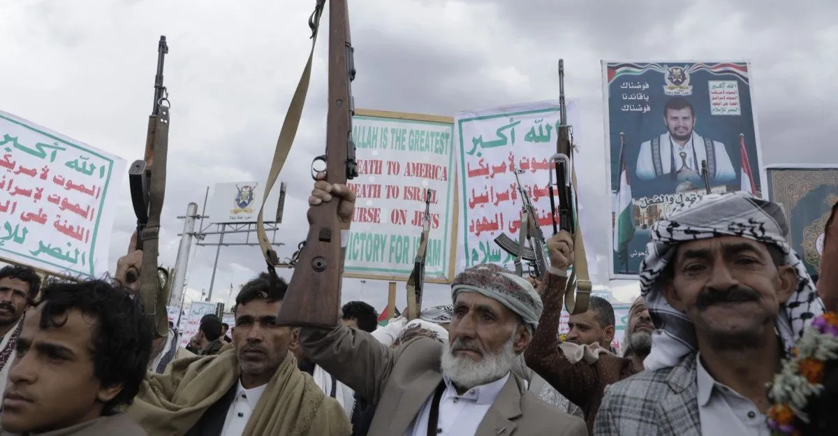 "وول ستريت" تكشف عن تحرك دبلوماسي أمريكي تجاه الحوثيين