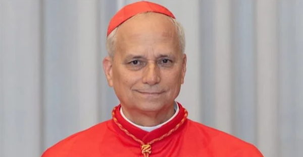 الكاردينال الأمريكي بريفوست يتولى البابوية في الفاتيكان