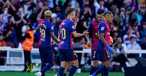 زلزال بدرجة 7 أهداف في الكلاسيكو يقرب البرشا من لقب الليغا