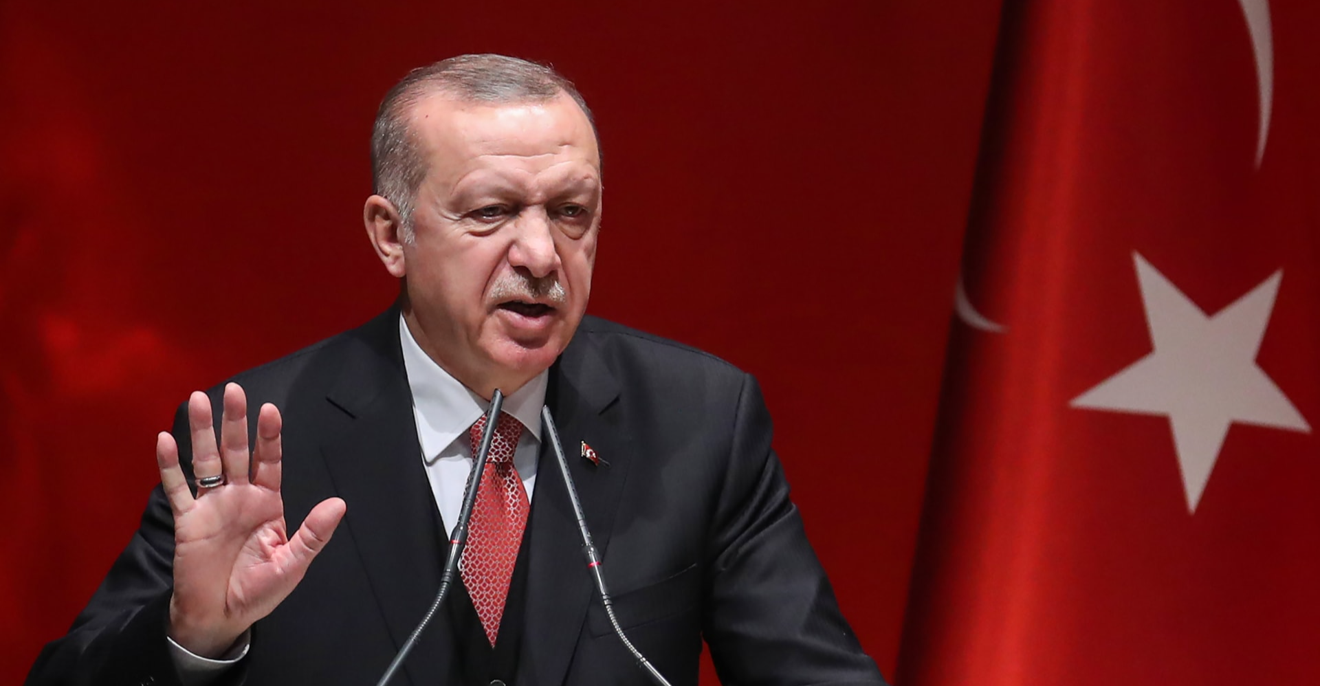 أردوغان: قرار حل حزب العمال يجب أن يشمل العراق وسوريا وأوروبا وسنراقب تسليم سلاحه