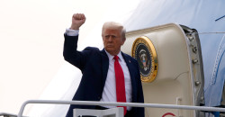 Trump arrives in Saudi Arabia at start of Middle East tour