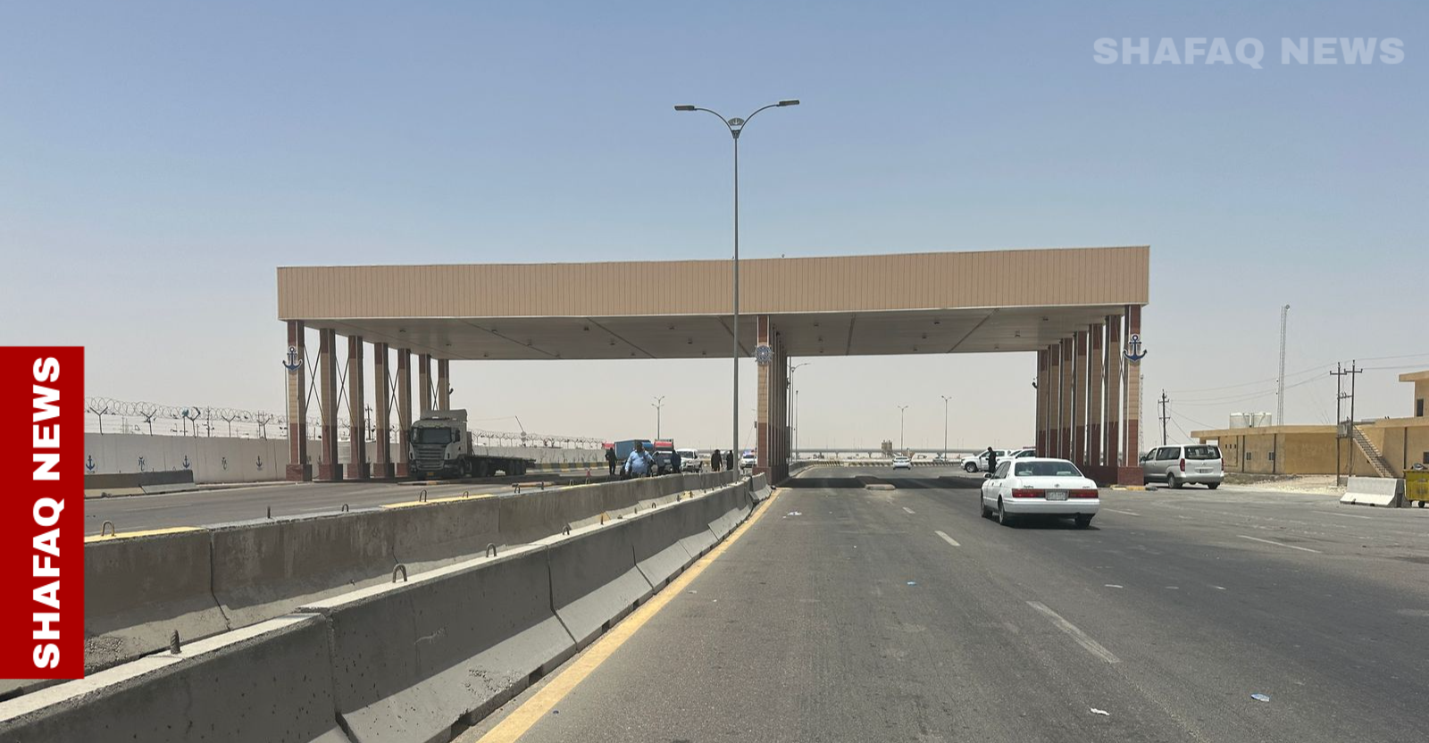 إغلاق بوابة موانئ أم قصر بسبب استخدام غير قانوني وسائقو الدراجات النارية يحتجون