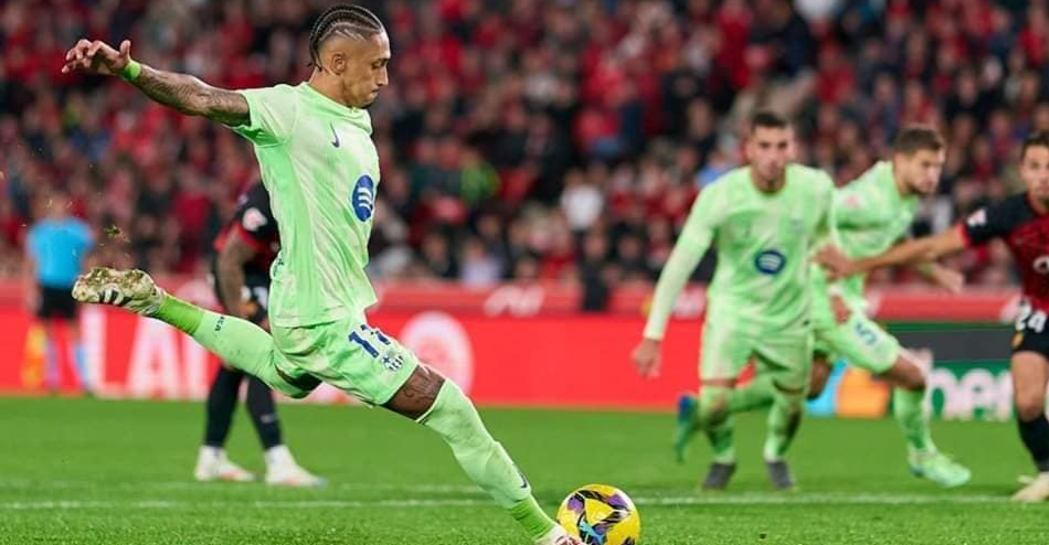 "قنبلة الصيف".. الهلال السعودي يلاحق نجم برشلونة بعرض ضخم