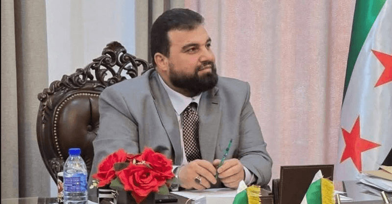 سوريا.. مجموعة مسلحة تهاجم محافظ السويداء وفصائل المدينة "تطردها"